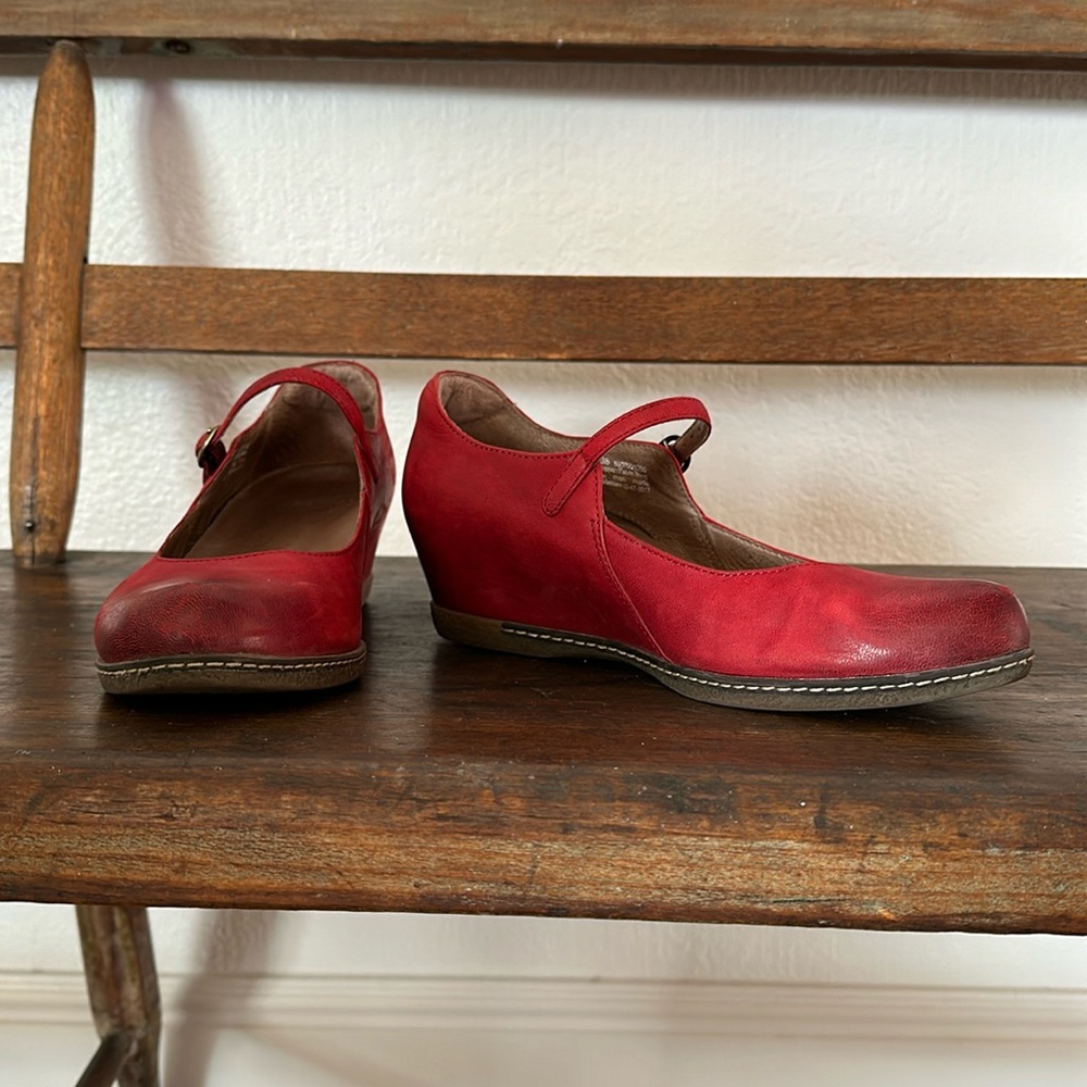 Lorelei Dansko wedge 38